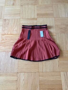 House of Harlow mini skirt NWT